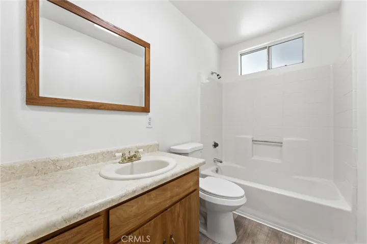 bathroom 2 unit 2