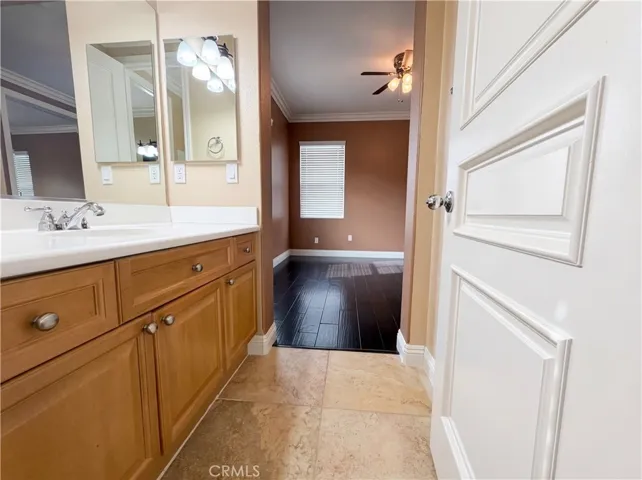 23 Plaza Modena, Lake Elsinore, California 92532