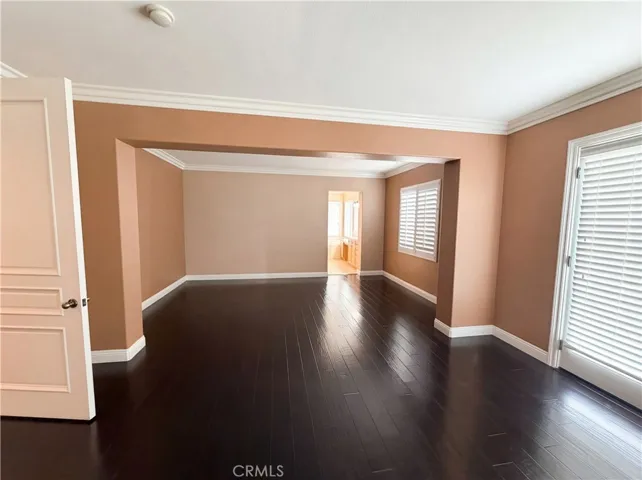 23 Plaza Modena, Lake Elsinore, California 92532