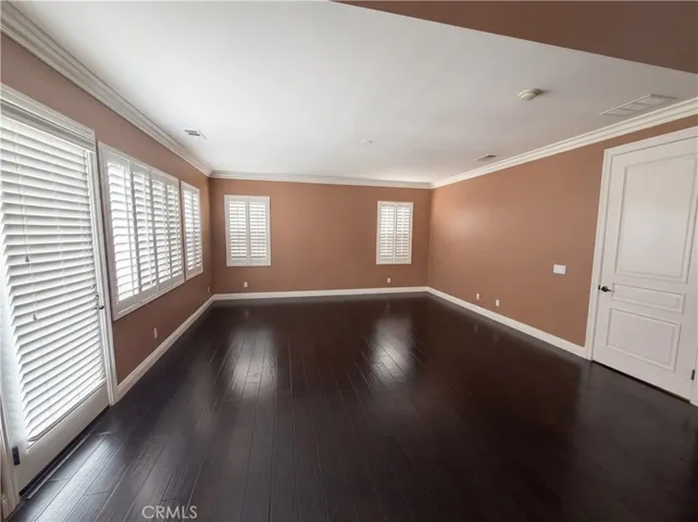 23 Plaza Modena, Lake Elsinore, California 92532