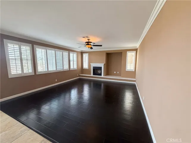 23 Plaza Modena, Lake Elsinore, California 92532