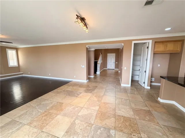 23 Plaza Modena, Lake Elsinore, California 92532