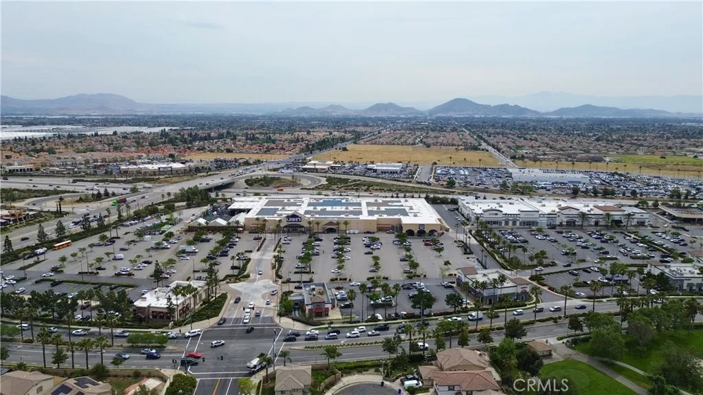 Lowes shopping center
