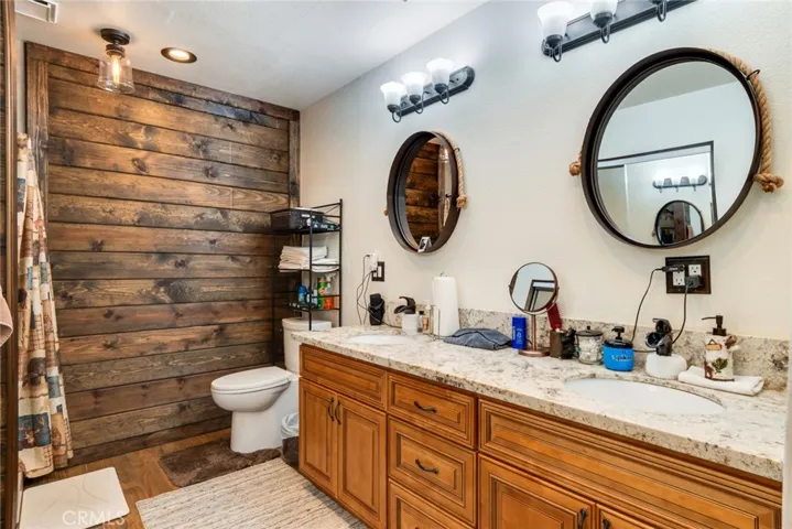 Primary Bathroom with Dual​​‌​​​​‌​​‌‌​​‌​​​‌‌​​​‌​​‌‌​​‌‌​​‌‌​​​​ Sinks