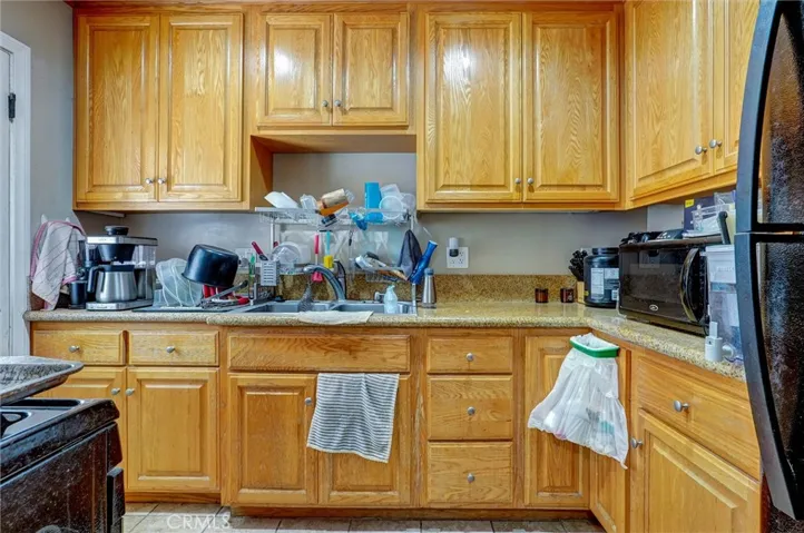 1212 W Victory Boulevard, Burbank, California 91506