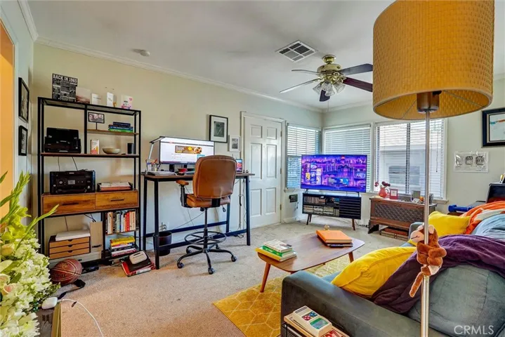 1212 W Victory Boulevard, Burbank, California 91506