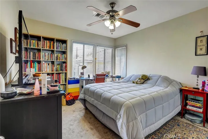 1212 W Victory Boulevard, Burbank, California 91506