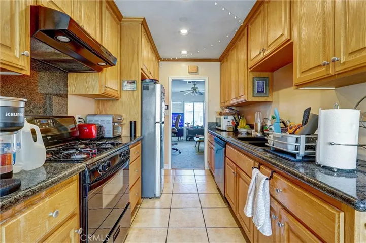 1212 W Victory Boulevard, Burbank, California 91506