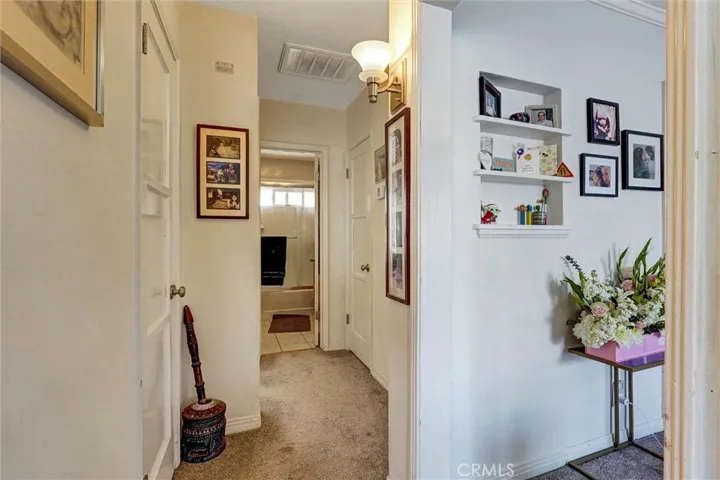 1212 W Victory Boulevard, Burbank, California 91506