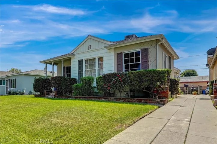 1212 W Victory Boulevard, Burbank, California 91506