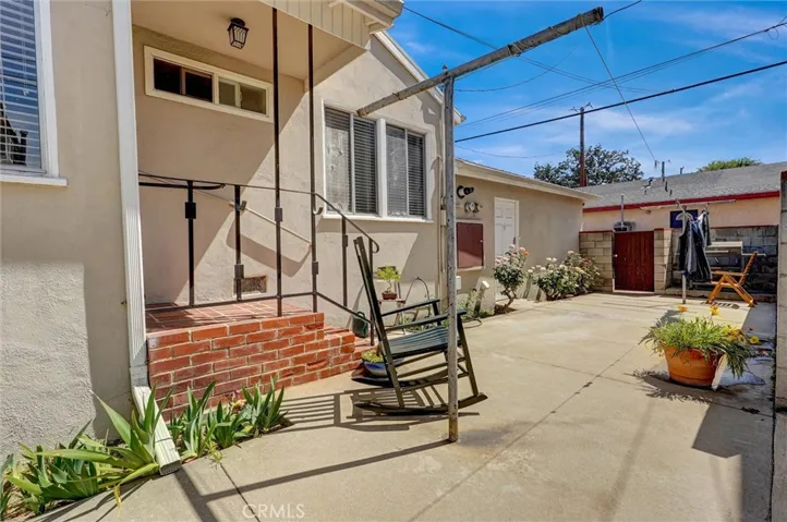 1212 W Victory Boulevard, Burbank, California 91506