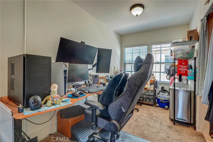 1212 W Victory Boulevard, Burbank, California 91506