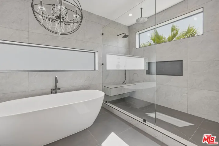 5316 Lennox Avenue, Sherman Oaks, California 91401