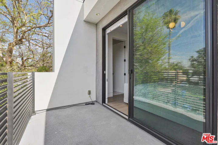 5316 Lennox Avenue, Sherman Oaks, California 91401