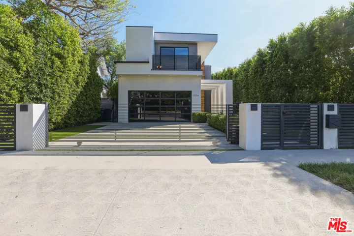 5316 Lennox Avenue, Sherman Oaks, California 91401