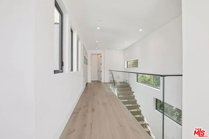 5316 Lennox Avenue, Sherman Oaks, California 91401