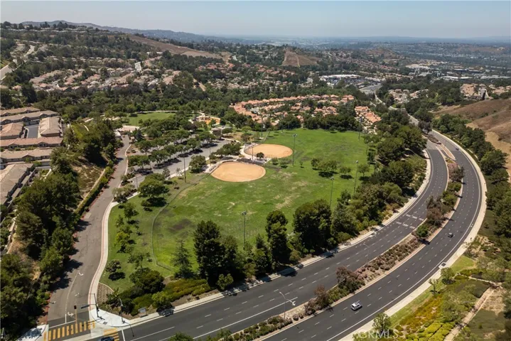 8750 E Heatherwood Road, Anaheim Hills, California 92808