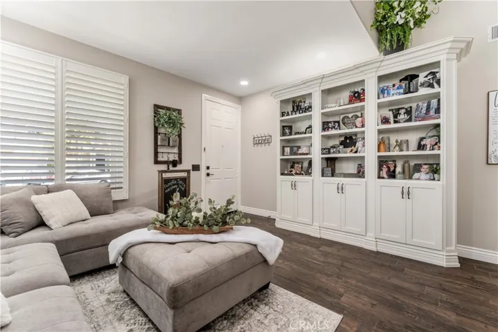 8750 E Heatherwood Road, Anaheim Hills, California 92808