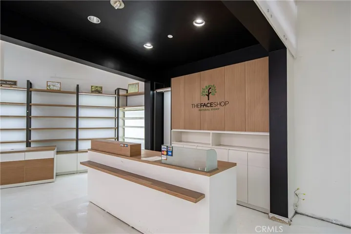 500 N Atlantic 165, Monterey Park, California 91754