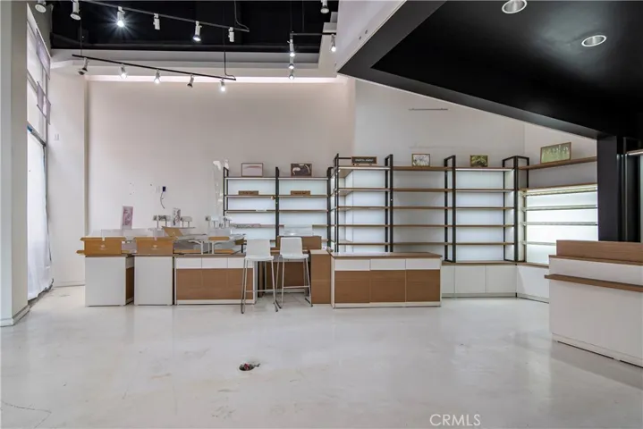 500 N Atlantic 165, Monterey Park, California 91754
