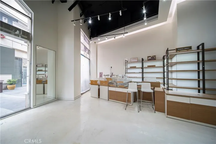 500 N Atlantic 165, Monterey Park, California 91754