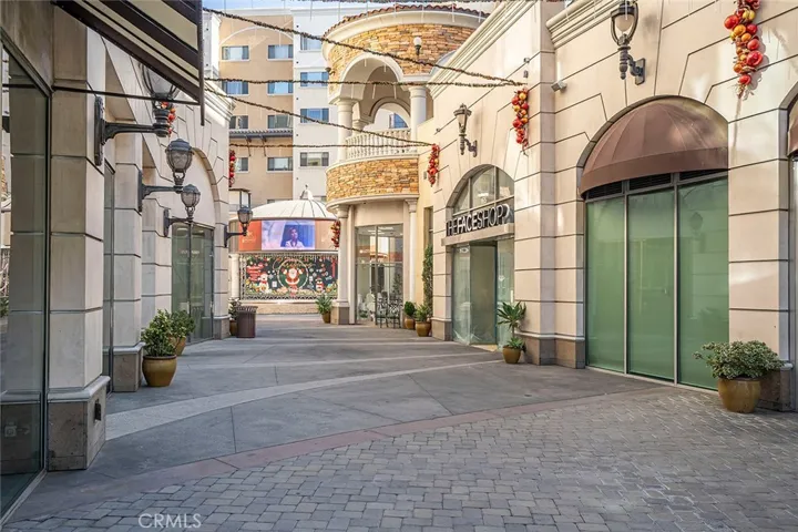 500 N Atlantic 165, Monterey Park, California 91754