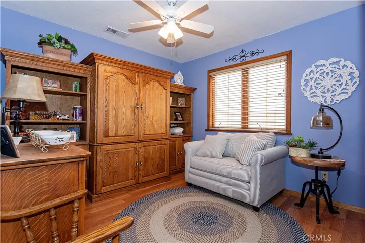 2212 W Avenue O8, Palmdale, California 93551