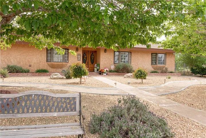 2212 W Avenue O8, Palmdale, California 93551