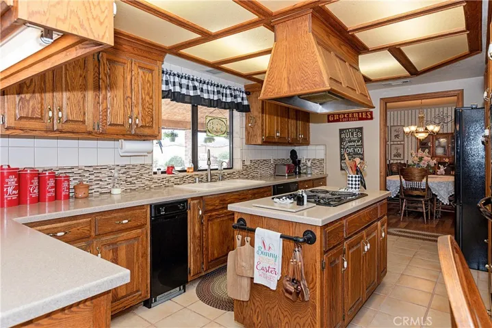 2212 W Avenue O8, Palmdale, California 93551