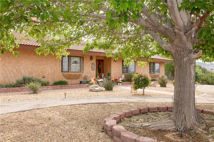 2212 W Avenue O8, Palmdale, California 93551