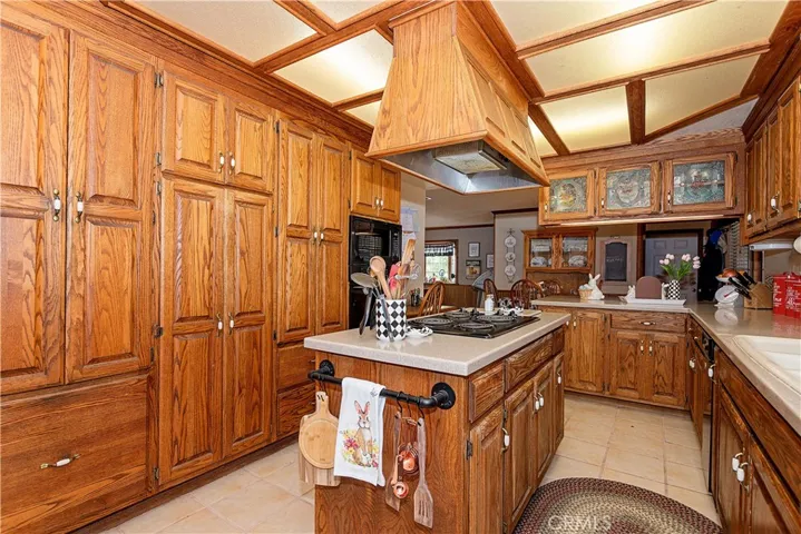 2212 W Avenue O8, Palmdale, California 93551