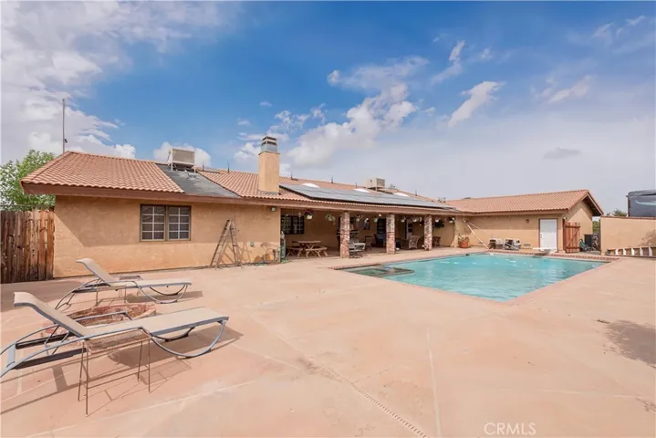 2212 W Avenue O8, Palmdale, California 93551