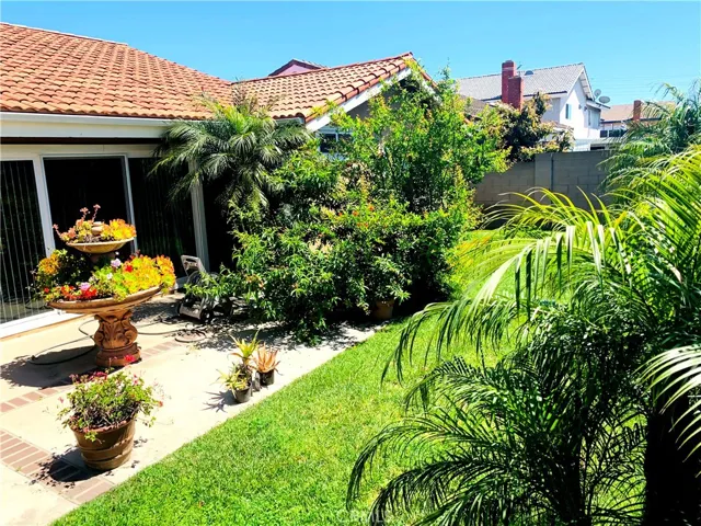 18893 Santa Isadora Street, Fountain Valley, California 92708
