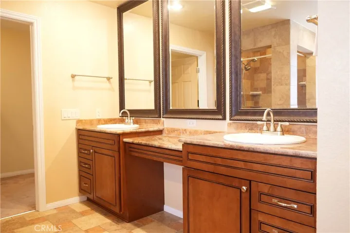 14105 Camino Del Oro, Riverside, California 92508