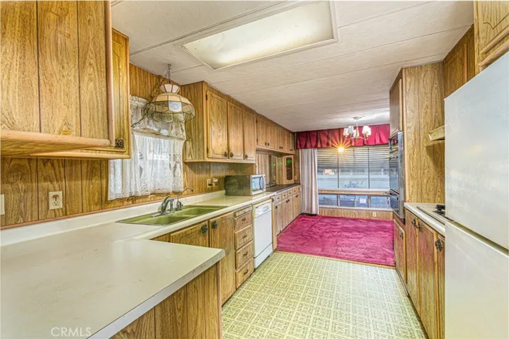 601 N Kirby 177, Hemet, California 92545