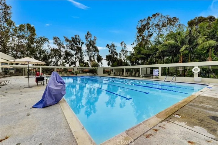 Clubhouse 5 walking distance