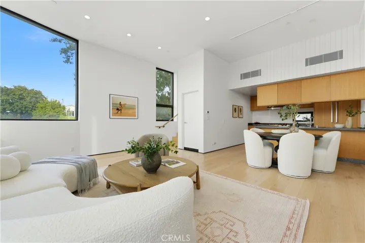 3601 Mclaughlin Avenue, Los Angeles, California 90066