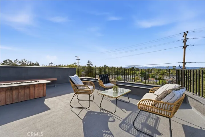 3601 Mclaughlin Avenue, Los Angeles, California 90066