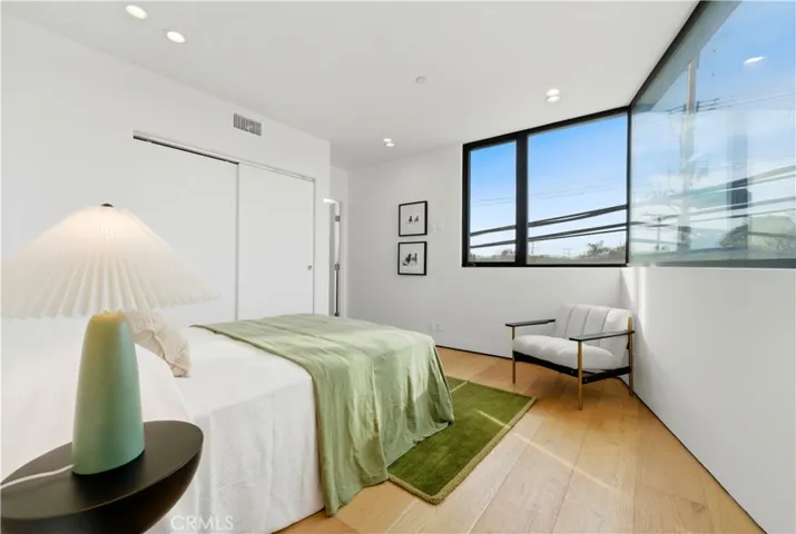 3601 Mclaughlin Avenue, Los Angeles, California 90066