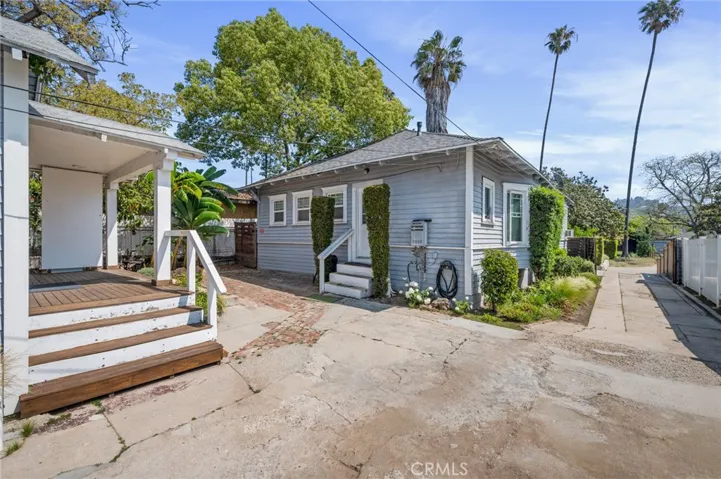 1251 N Commonwealth, Los Angeles, California 90029