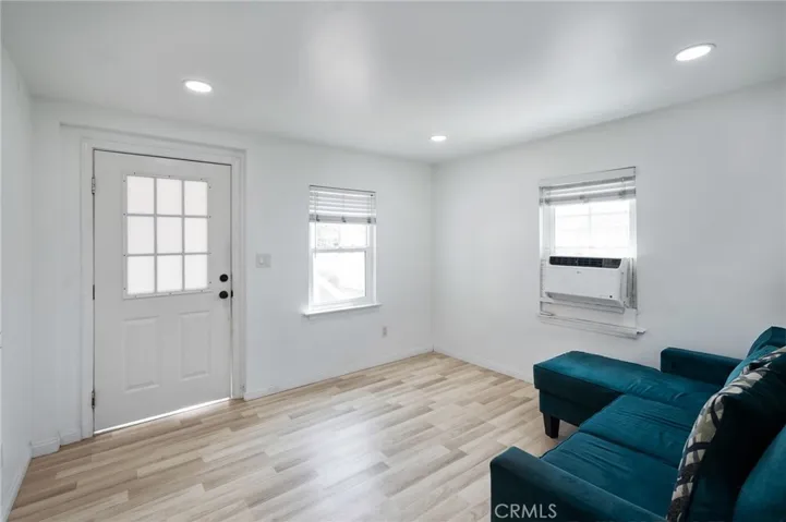 1251 N Commonwealth, Los Angeles, California 90029