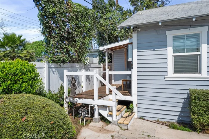 1251 N Commonwealth, Los Angeles, California 90029