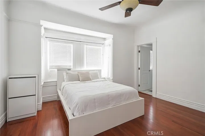 1251 N Commonwealth, Los Angeles, California 90029