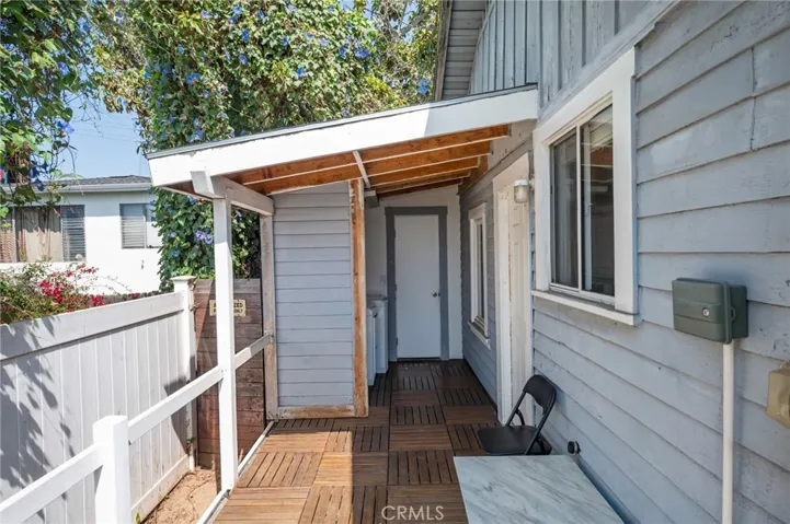 1251 N Commonwealth, Los Angeles, California 90029