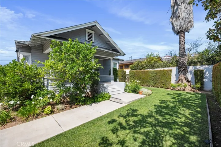 1251 N Commonwealth, Los Angeles, California 90029