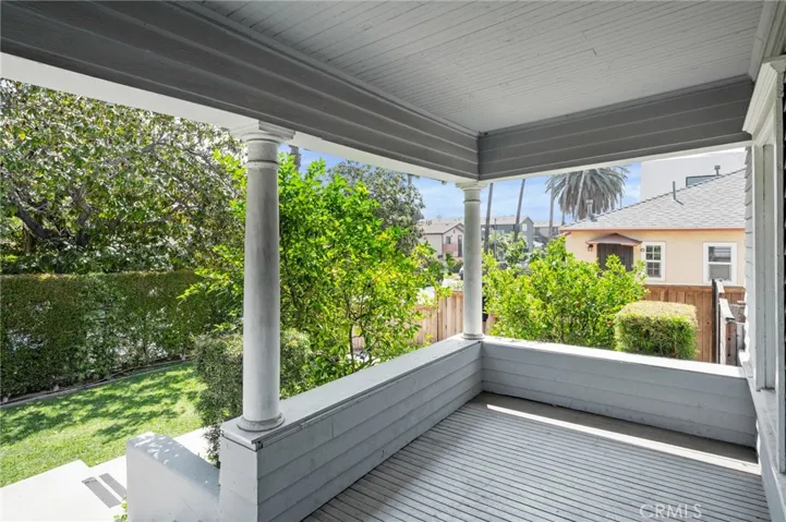 1251 N Commonwealth, Los Angeles, California 90029