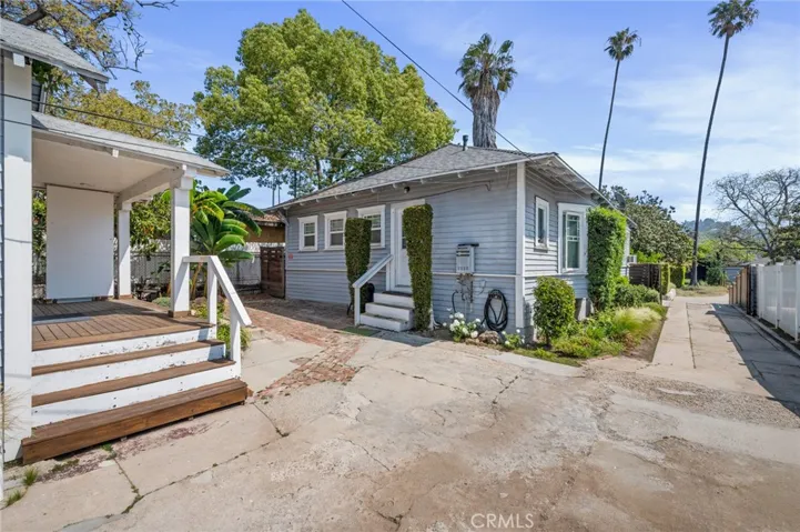 1251 N Commonwealth, Los Angeles, California 90029