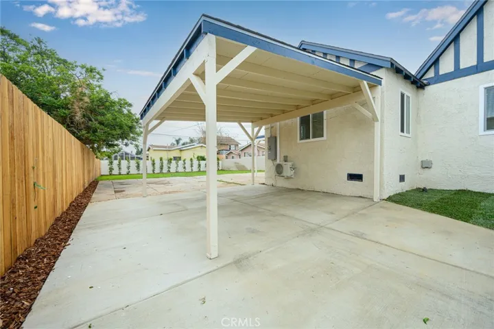 705 Bradshawe, Los Angeles, California 90022