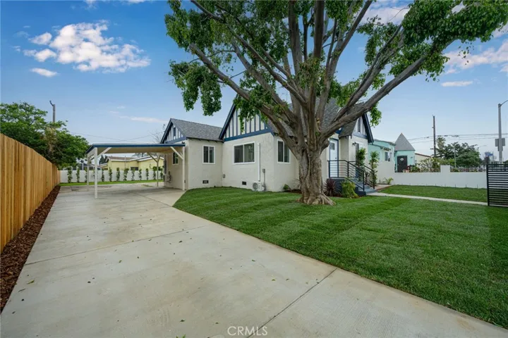 705 Bradshawe, Los Angeles, California 90022