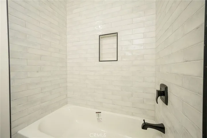 705 Bradshawe, Los Angeles, California 90022